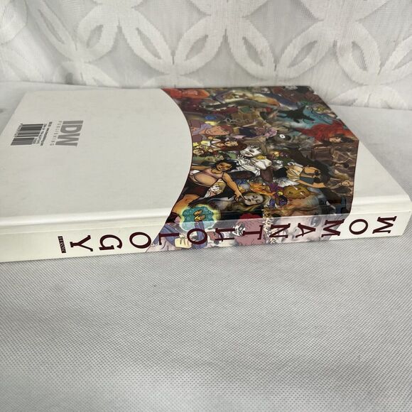 Womanthology: Heroic (2012, IDW Hardcover) TPB 1st Print - Picture 6 of 7